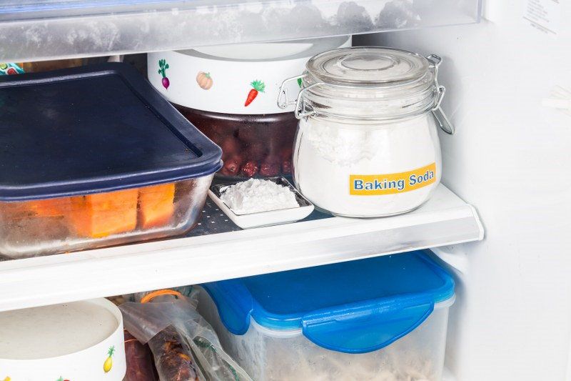 absorbing odours in the refrigerator