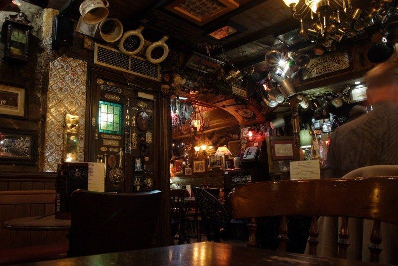 London's Greatest Pubs