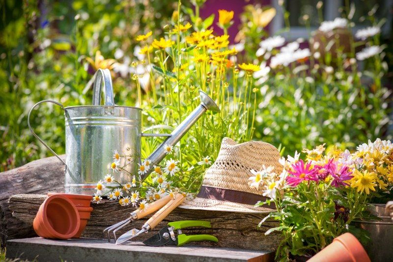 gardening tools